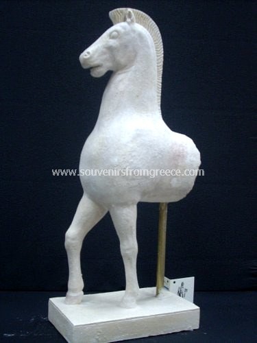 Souvenirs from Greece: Acropolis Plaster Horse Statue Greek statues Bronze statues One of the best greek souvenirs handmade plaster statue replica of the Acropolis horse statue, replica of the original found in the Acropolis museum. The plaster sculpture sits on a plaster base and is a special greek art gift.