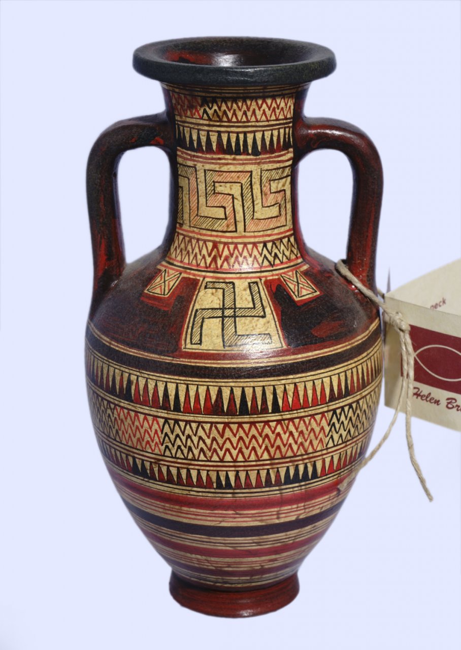 Attic amphora with geometric decoration 