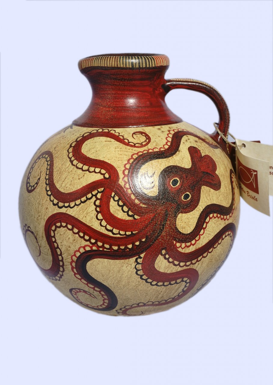 Minoan Greek flask with an octopus