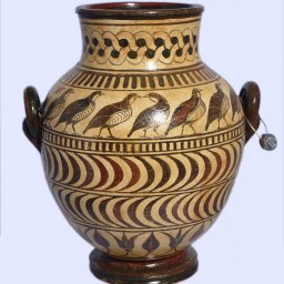 Late minoan jar decorated with birds and geometric motifs 1