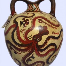 Minoan Greek flask with octopus 1